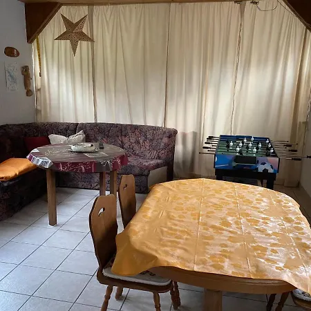 Gemuetliche Mit Terrasse